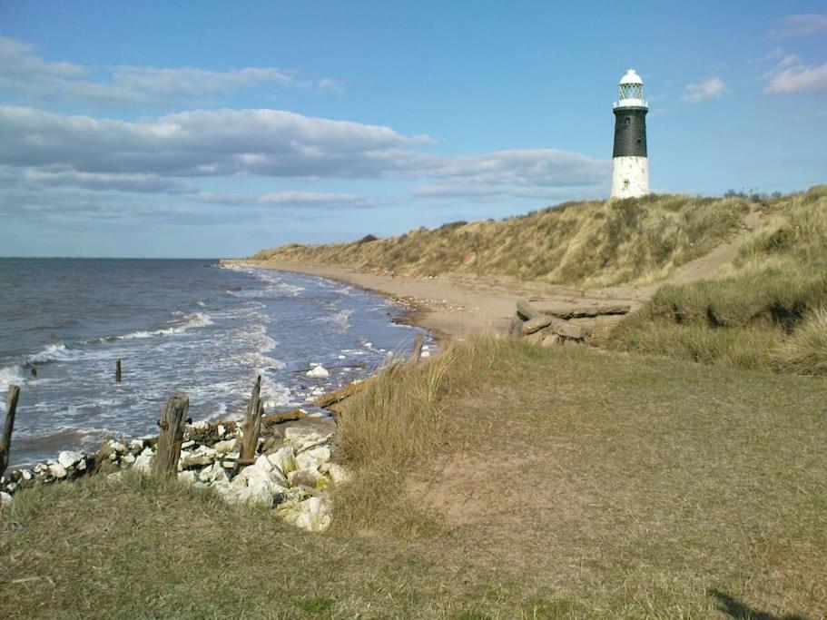 Charming 2 Bedroom Holiday Chalet Withernsea Exterior photo